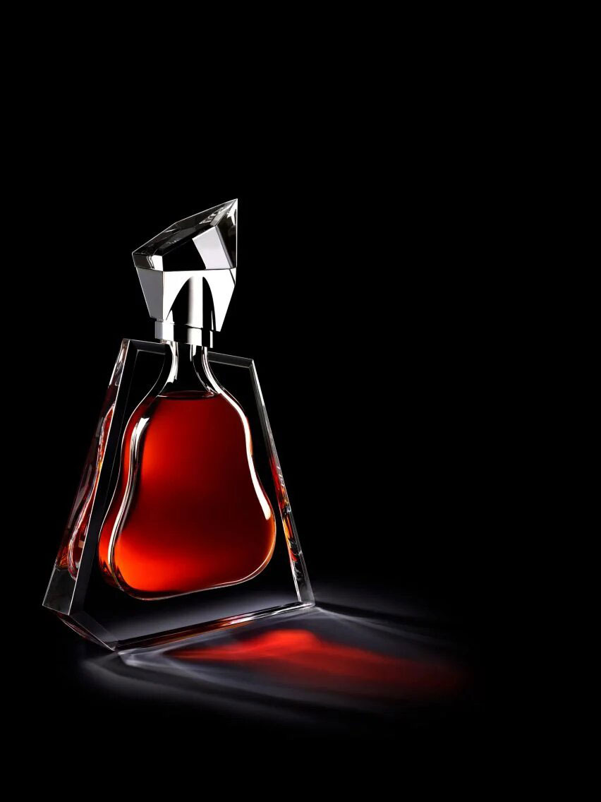 Project "Hennessy Bottle", image 05 | Lev Libeskind